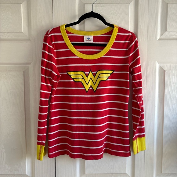 Hanna Andersson Other - Hanna Andersson Women’s‎ Red DC Wonder Woman Long John Striped Pajama Top M Soft